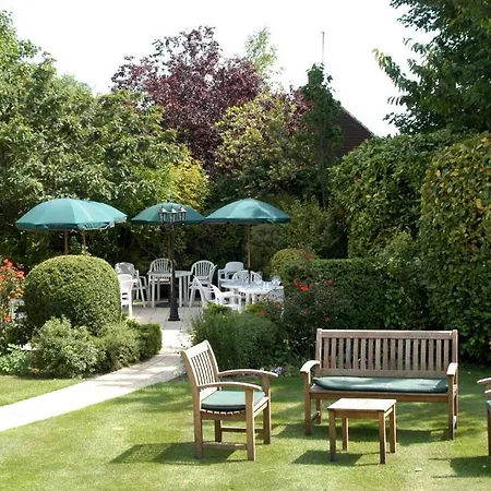 The Lodge Duxford 